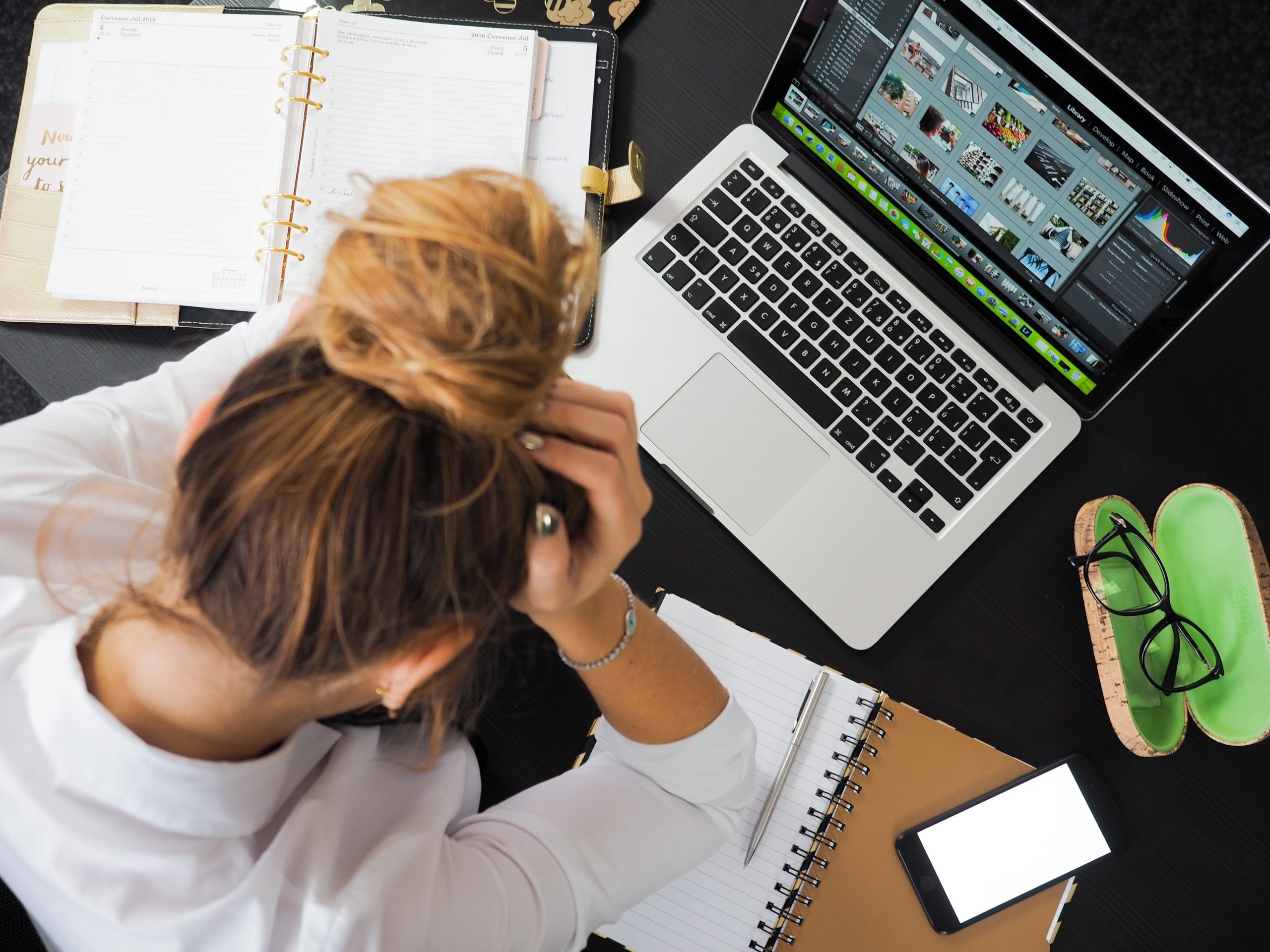 Keeping Your Business Afloat When Operating on a Loss
